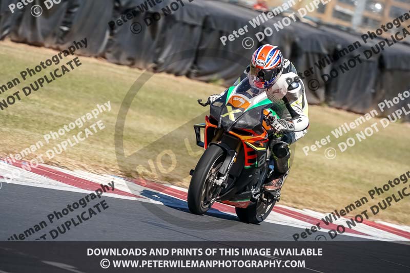 donington no limits trackday;donington park photographs;donington trackday photographs;no limits trackdays;peter wileman photography;trackday digital images;trackday photos